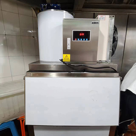 200公斤片冰機(jī)觸屏款交付山西西安某餐飲店