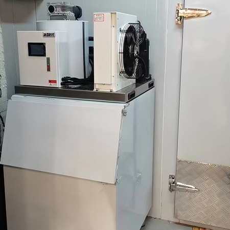 400公斤片冰機(jī)交付上海某超市